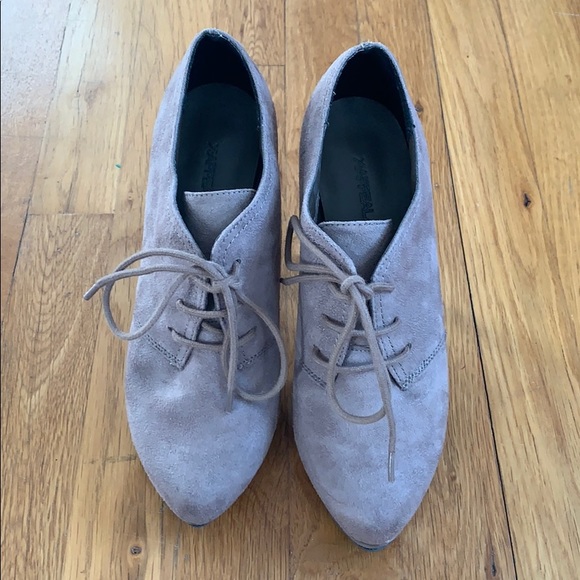 Taupe heel booties sz 8 - Picture 4 of 7